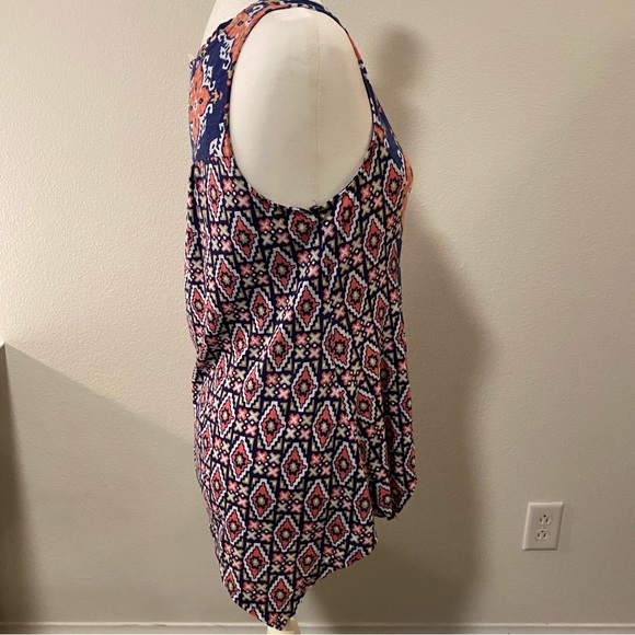 Akemi + Kin Anthropologie Galapa Print Asymmetrical Sleeveless Blouse - Picture 3 of 11